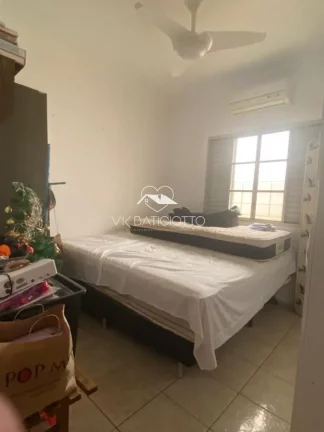 Imagem Sobrado para Venda em Maringá / PR no bairro Jardim Santa Rosa