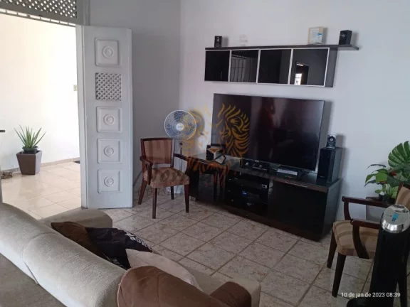 Imagem Casa Duplex com Ponto Comercial à venda no Conjunto Augusto Franco, Aracaju-SE! 3 quartos, 2 suítes, 215m².