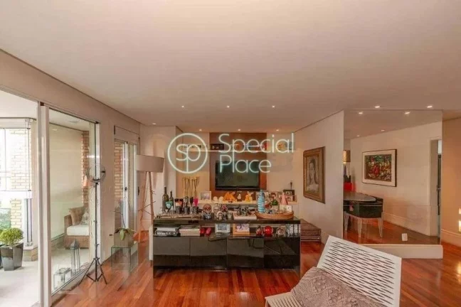 Imagem Excelente apartamento com 160m² no Brooklin!! Living amplo com varanda envidraçada, home theater, ...