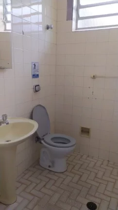 Imagem Sobrado Comercial de Alto Padrão no Butantã: 3 Quartos, 1 Suite, 5 Banheiros, 8 Vagas de Garagem, 300m² - São Paulo-SP