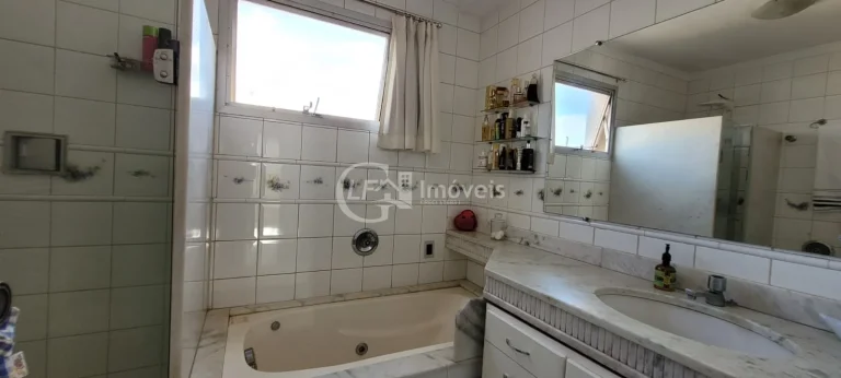 Imagem Espaçoso apartamento de luxo com 4 quartos e 2 suítes no coração de Campo Grande-MS - Centro!