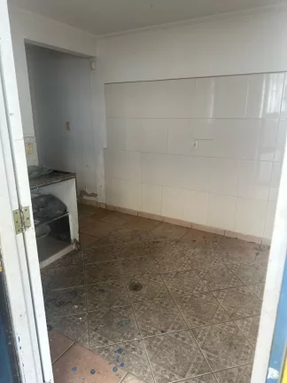 Imagem Terreno de 300m² localizado em Santo André, SP, ideal para projetos comerciais ou de investimento.