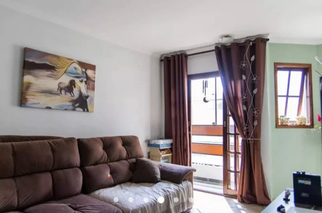 Imagem Sobrado para Alugar com 160m², 3 dormitórios, 1 suíte, 1 sala e 2 vagas!!!