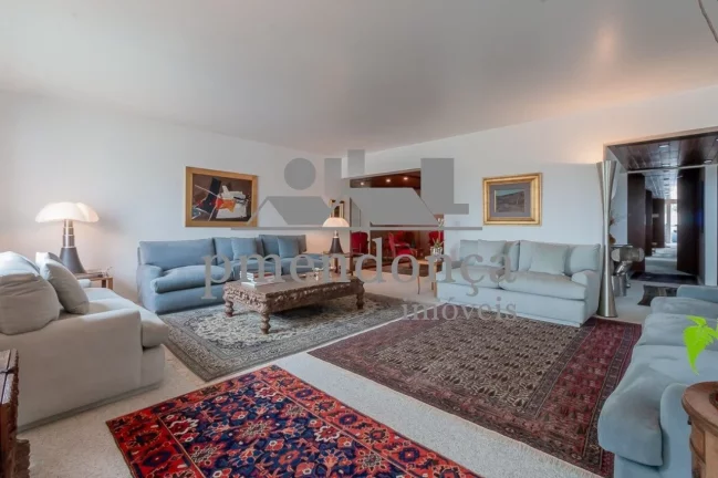 Imagem Belíssima Cobertura Duplex com 623m², 3 suítes e 6 vagas