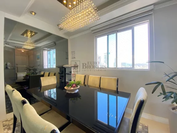 Imagem Apartamento com 3 dormitórios à venda no Centro de Balneário Camboriú/SC