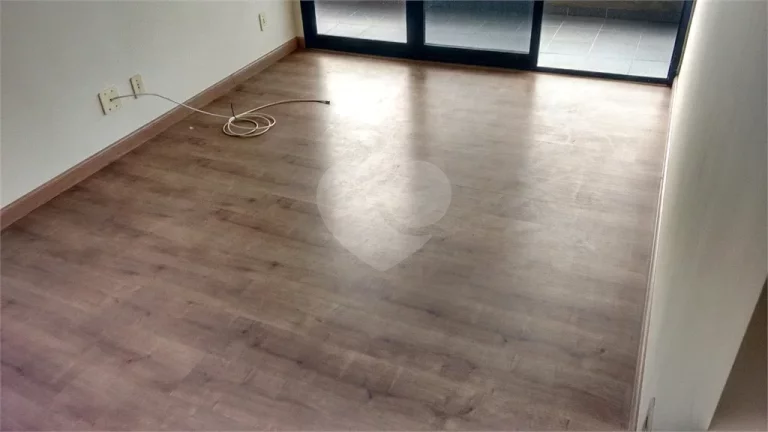 Imagem Apartamento à venda com 3 quartos, sendo 1 suíte, no condomínio Edifício Jardim São Paulo, São Paulo - SP