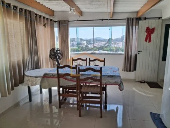 Imagem Apartamento Duplex com 164m², dispõe de 4 dormitórios, sendo 2 suítes, 3 com armários planejado...
