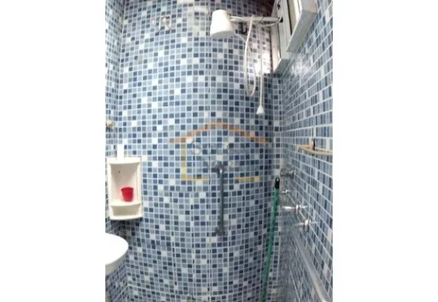 Imagem Sobrado espaçoso em condomínio fechado, com 134 m² de área útil, distribuídos em 4 dormitório...