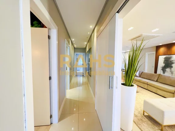 Imagem Apartamento Totalmente Mobiliado e Decorado em Localização Nobre Com 250m² privativos, o apartame...