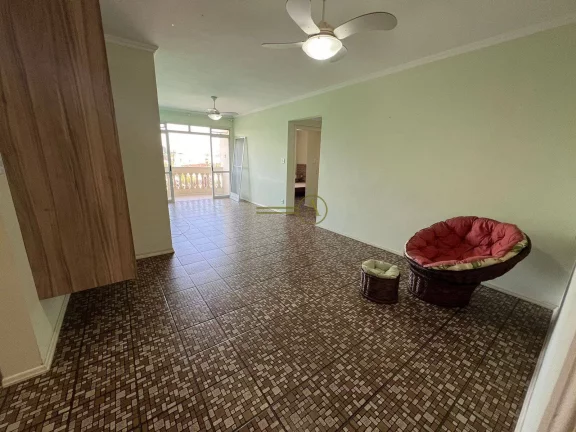Imagem Apartamento á 600m da praia à venda em Peruíbe