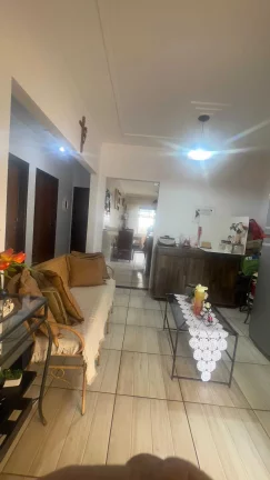 Imagem Casa com 2 dormitórios sendo 1 suíte e 2 vagas - Aventureiro | Joinville/SC