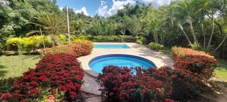 Imagem Chácara Estrada da Tapera, Casa com 04 quartos, sendo uma suíte, campo de futebo