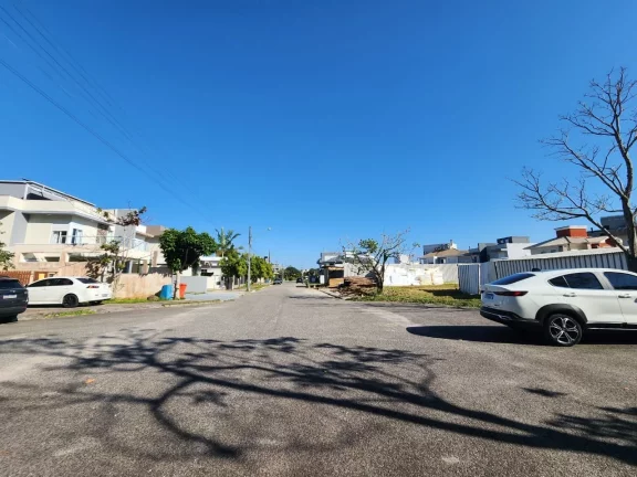 Imagem Casa / Sobrado para Venda em Florianópolis / SC no bairro Cachoeira do Bom Jesus