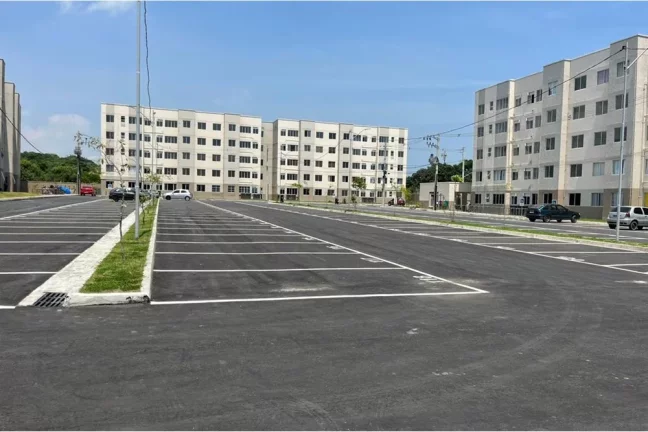 Imagem Apartamento com 2 Quartos para venda em Guaratiba