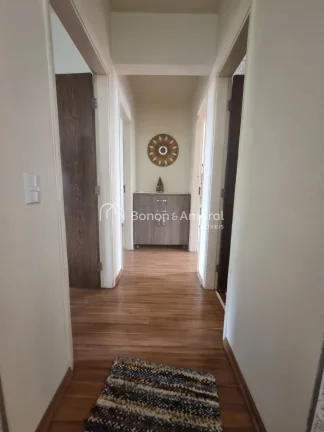 Imagem Com 2 quartos, sala, banheiro social, cozinha e área de serviço. Sem elevador (3º andar), 1 vaga ...