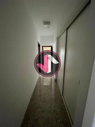 Imagem Este incrível apartamento de 3 dormitórios e 3 suítes está localizado no bairro Santa Rosa, em C...
