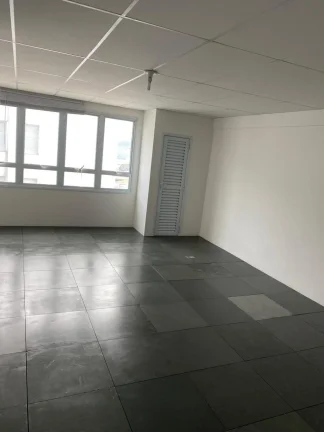 Imagem Sala à venda ou para alugar em Alvinópolis, Atibaia, SP
