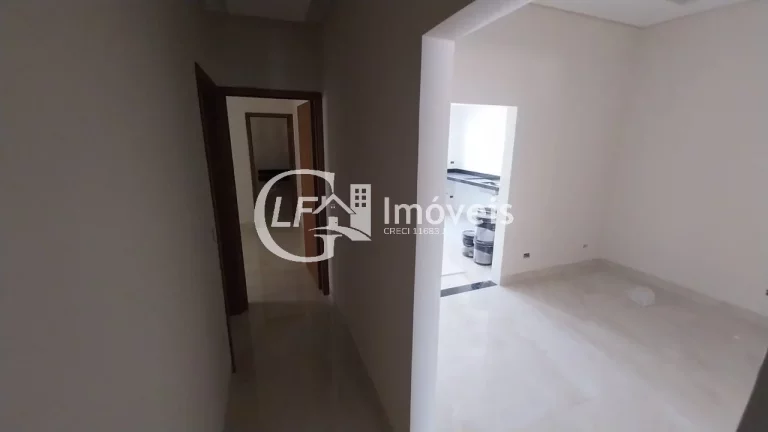 Imagem Casa de Luxo à Venda em Campo Grande-MS - 4 Quartos, 4 Suítes, 2 Salas, 4 Vagas de Garagem - Água Limpa Park - 220m²