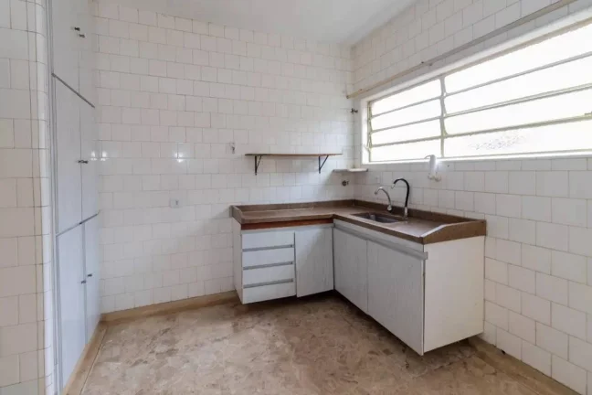 Imagem Casa Vila Anglo Brasileira - 170M², 3 Dorms, 3 Vagas, Próximo ao Metrô.
