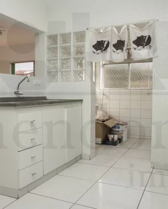 Imagem Apartamento reformado, iluminado e reformado, living para 02 ambientes, piso laminado, dormitórios ...