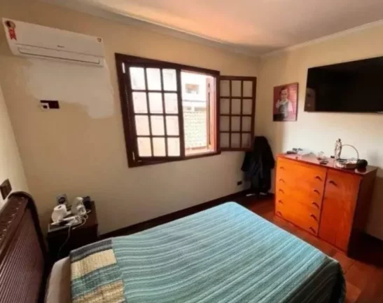 Imagem Belíssima casa com 5 dormitórios no Bairro Marapé-Venda e Locação!!!