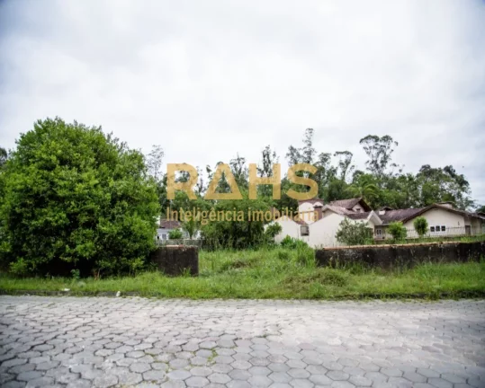 Imagem Ótimo terreno de esquina no centro de Pirabeiraba Terreno a venda em ótima localização. Excelent...