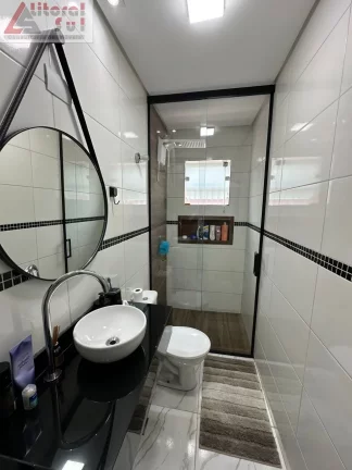 Imagem CASA RESIDENCIAL em PRAIA GRANDE - SP, MARACANÃ