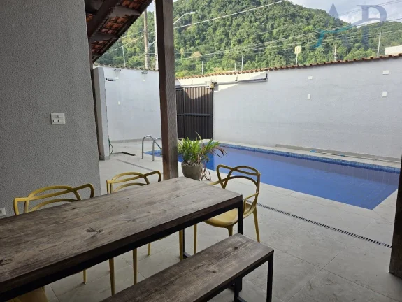 Imagem Casa Térrea no Canto do Forte em Praia Grande