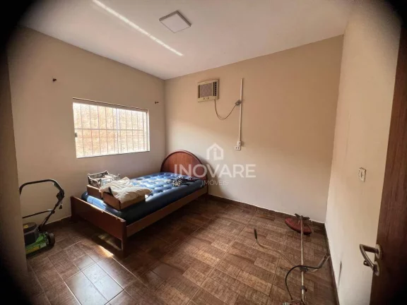 Imagem Rancho com 3 dormitórios à venda por R$ 230.000,00 - Village Imperial - Itumbiara/GO