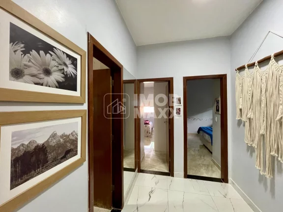 Imagem Casa à venda no Setor Habitacional Contagem, Brasília: 280m², 3 quartos, 1 suíte, 2 banheiros. R$670.000.