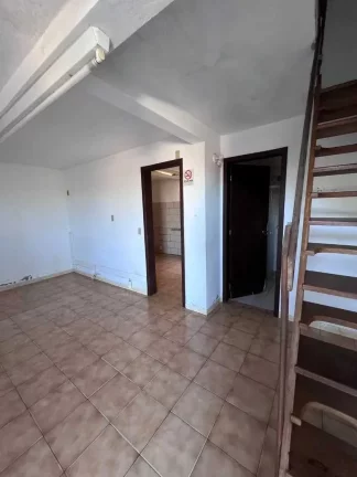 Imagem Terreno de 340m² com casa de 2 dormitórios e 1 vaga de garagem Zimbros
