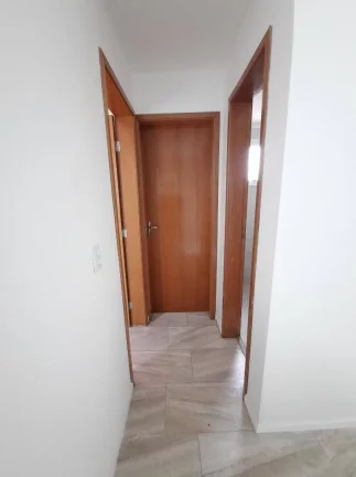 Imagem Cobertura com 2 dormitórios à venda, 72 m² por R$ 299.999,99 - Vila Tibiriçá - Santo André/SP