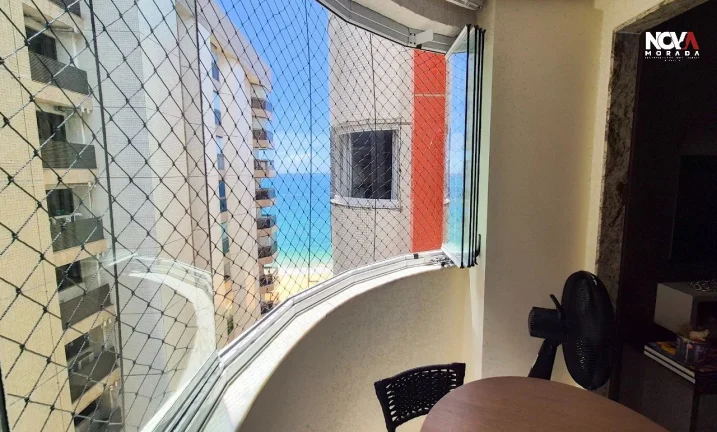 Imagem Viva o privilégio de morar de frente ao mar na Praia de Itaparica!

Este belíssimo apartamento é ...