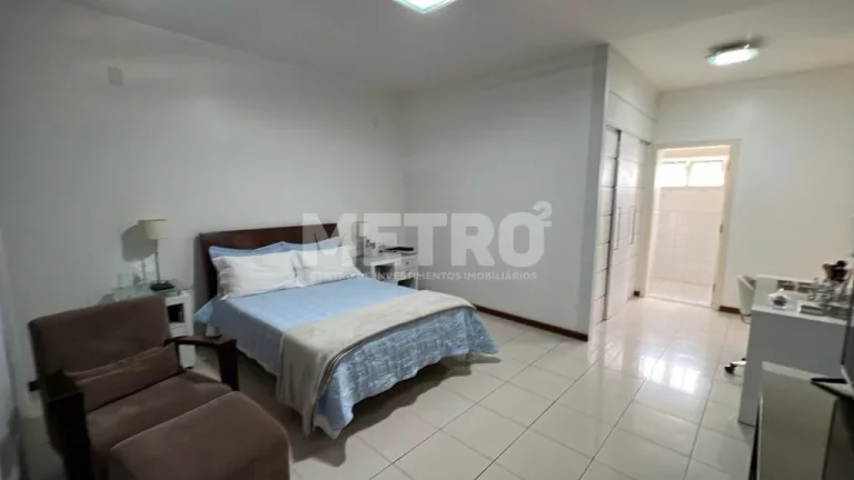 Imagem Venda, CASA, 3 quartos, sendo 02 suítes, uma com closet, piscina com 14m
