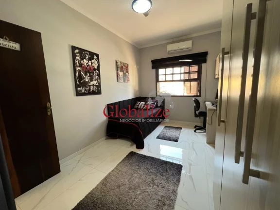 Imagem Lindo Sobrado à venda com 3 Suítes, 2 Vagas e Churrasqueira no Bairro do Boqueirão em Santos por R$ 1.530.000,00. IMPERDÍVEL