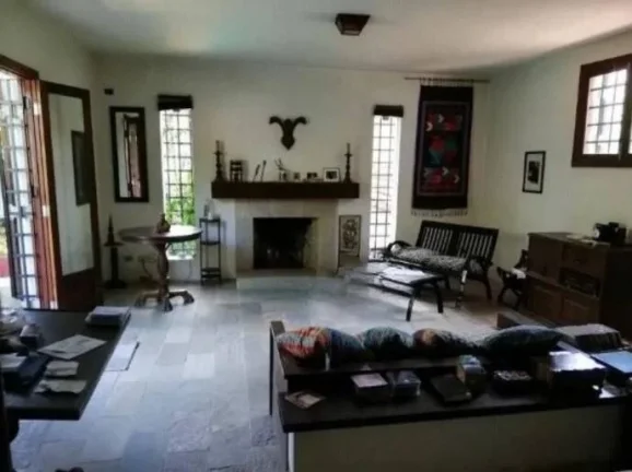 Imagem Casa Granja Viana - 430M², 3 Dorms, 3 Suítes, 4 Vagas, Piscina.