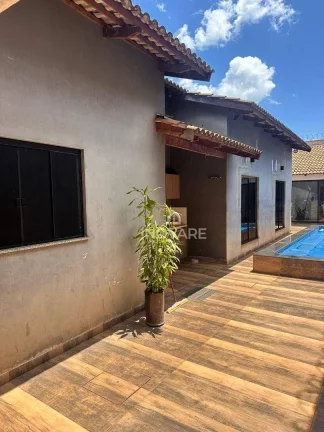 Imagem Casa com 2 dormitórios à venda, 140 m² por R$ 380.000,00 - Jardim Flamboyant - Itumbiara/GO