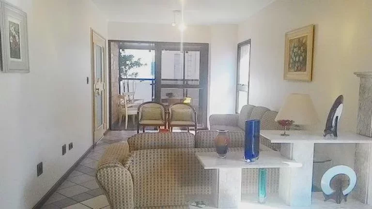 Imagem Praia de Pitangueiras, Alto Padrão, 2 Quadras da Praia, 2 Garagens, Local Nobre,130 Metros de Área Útil, Fino Acabamento!!!