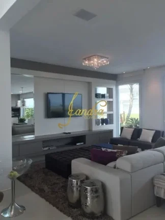 Imagem Casa condomínio com 05 suites e piscina aquecida