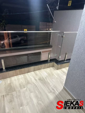 Imagem Imperdível! Casa à venda na Penha de França, São Paulo-SP: 3 quartos, 1 sala, 1 banheiro, 2 vagas de garagem, 130,00 m².