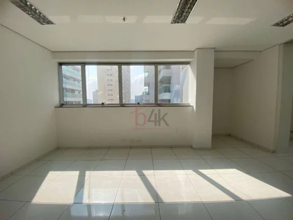 Imagem Salas comerciais unificadas com o total de 160m² para locação no Alto da Boa Vista/Santo Amaro.