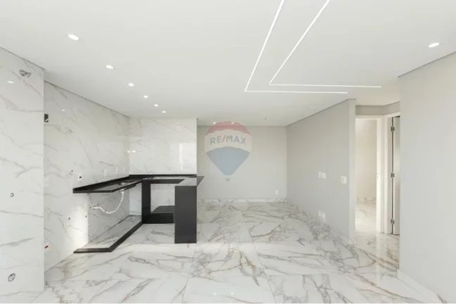 Imagem Apto com living ampliado, 2 dorms e vaga coberta