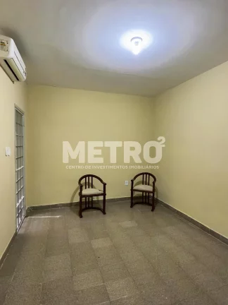 Imagem Casa à venda no Bairro Cohab Massangano com 3 quartos, PETROLINA - PE