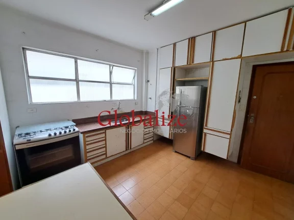 Imagem More na Pompéia, pertinho do mar são 3 dormitórios, dependência completa, com elevador e vaga por R$ 690.000,00