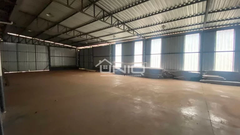 Imagem Terreno industrial com Barracão BR saida Itapejara Do Oeste