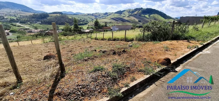 Imagem Seu Sonho Começa Aqui: Lote no Residencial Porto Bello, Paraisópolis!