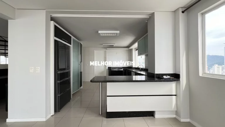 Imagem Cobertura Triplex no Edifício Marquês de Olinda em Balneário Camboriú