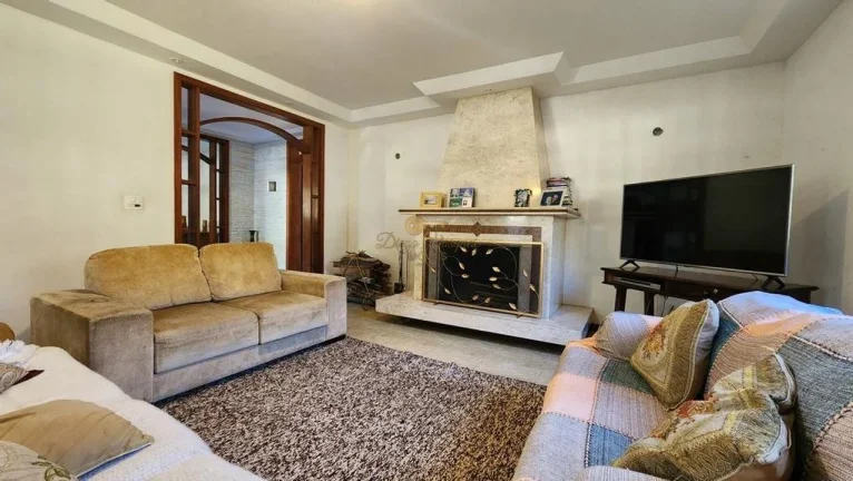 Imagem Casa em Condomínio para Venda em Teresópolis / RJ no bairro Prata