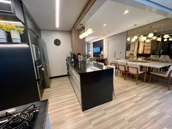 Imagem Apartamento com 3 suítes à venda no Centro de Balneário Camboriú/SC