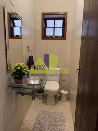 Imagem Imperdível: Casa à venda na Vila Amália, São Paulo-SP, com 3 quartos, 1 suíte, 2 banheiros e 3 vagas de garagem!